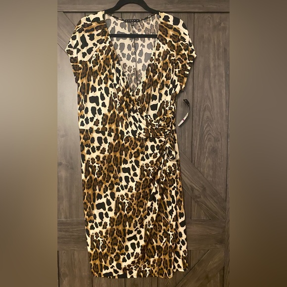 Leopard print Tiana B short sleeved wrap dress, NWT, sz 20W - Picture 1 of 8